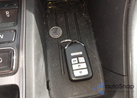 2019 Honda Insight Ex z USA, uszkodzony, nr VIN 19XZE4F50KE030452